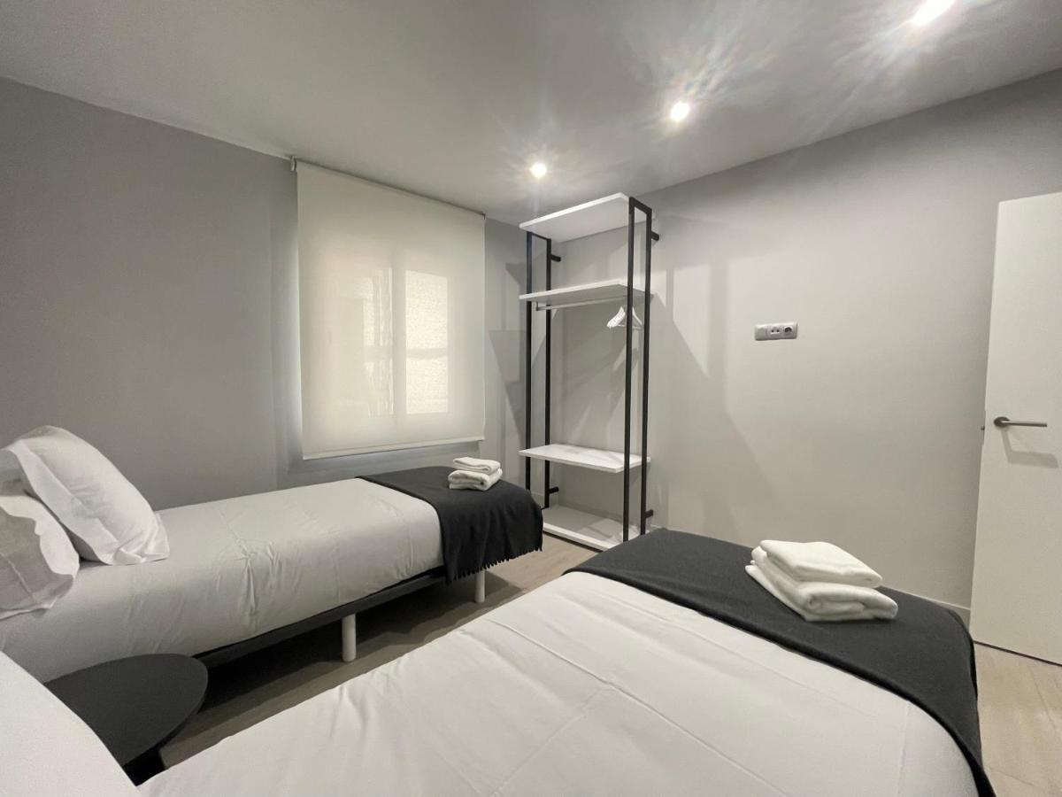 Apartaments Voramar Roses Buitenkant foto
