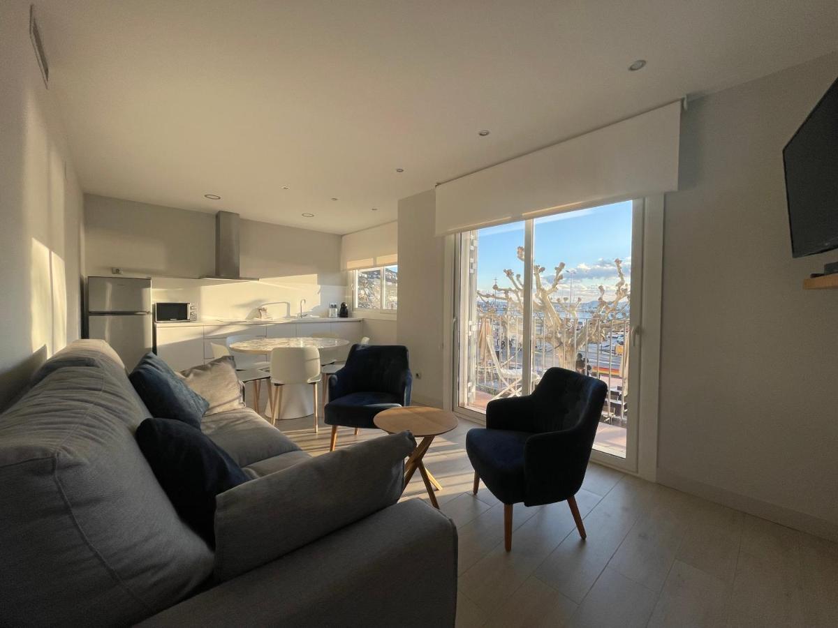 Apartaments Voramar Roses Buitenkant foto